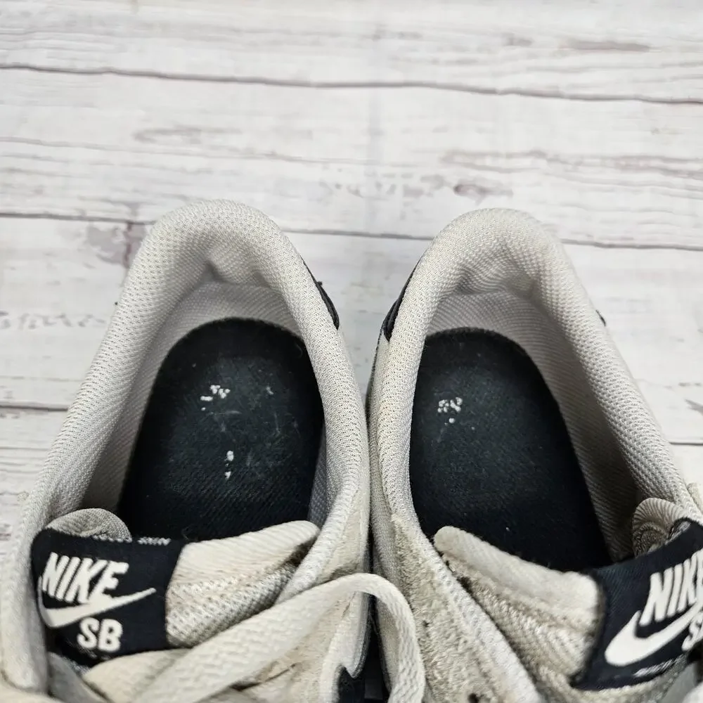 Nike Zoom Pogo Plus SB White Black Gum Women’s 10.5 DR9114-101 *Dingy *Stained
